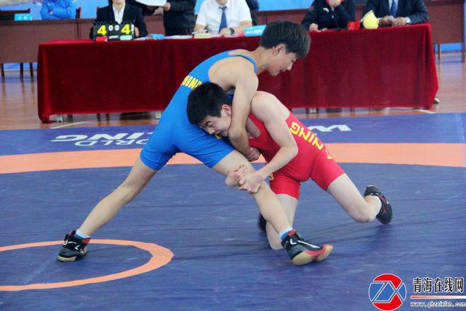 九游APP-关于中亚球队展现团结拼搏,与对手激烈较量的信息