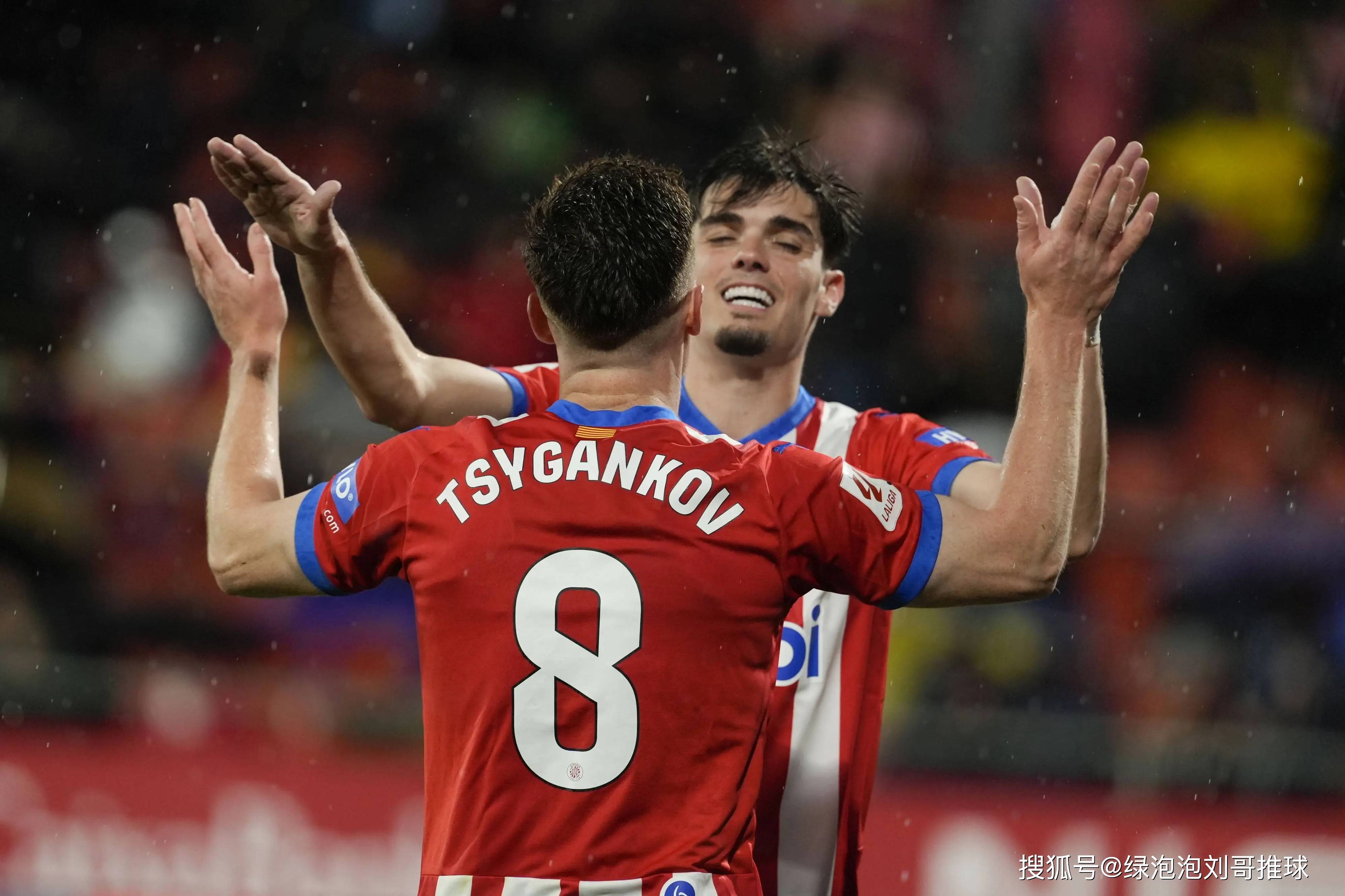 九游APP-关于欧洲杯预选赛场上风云变幻，谁能笑到最后的信息