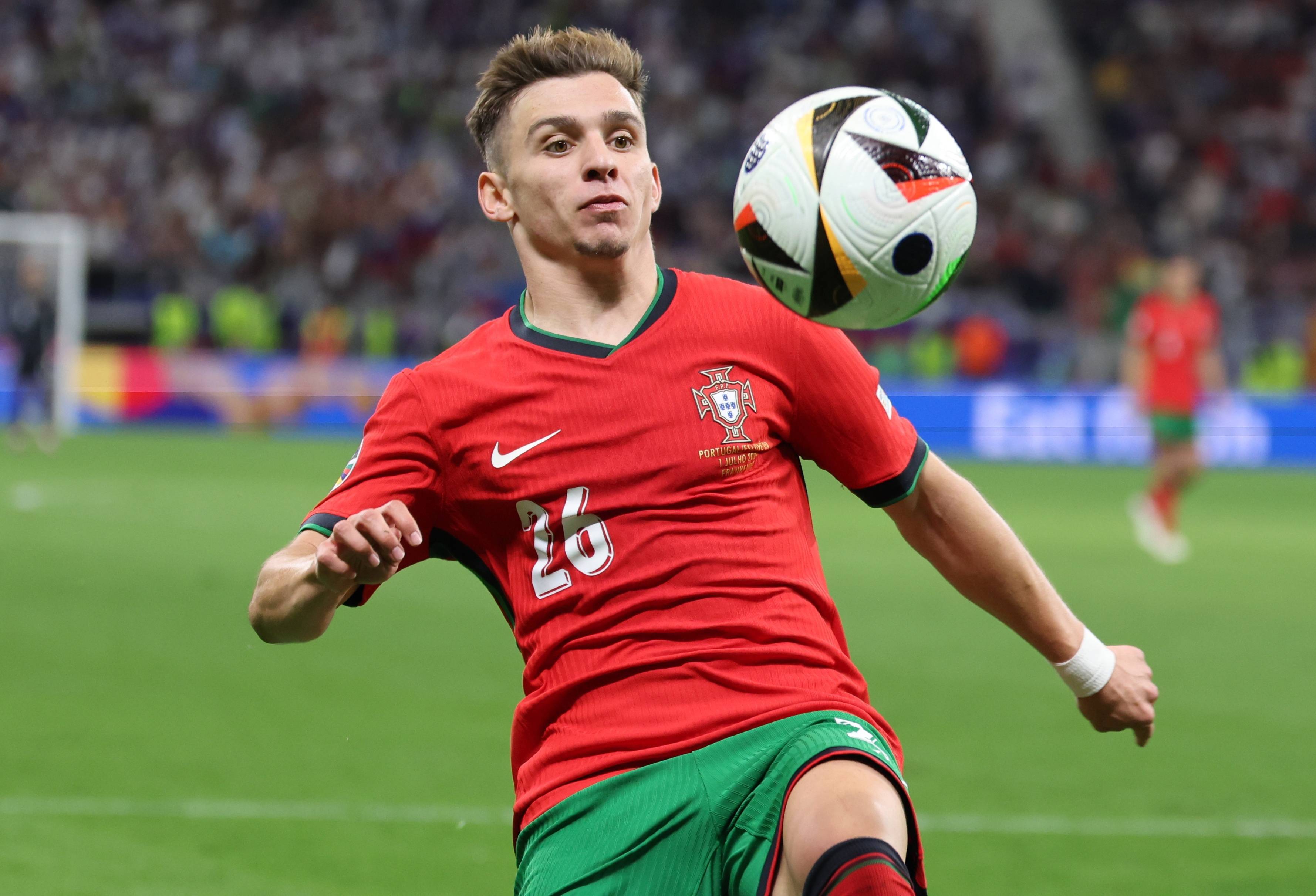 葡萄牙球队在最新比赛中崭露头角 葡萄牙球队在最新比赛中崭露头角