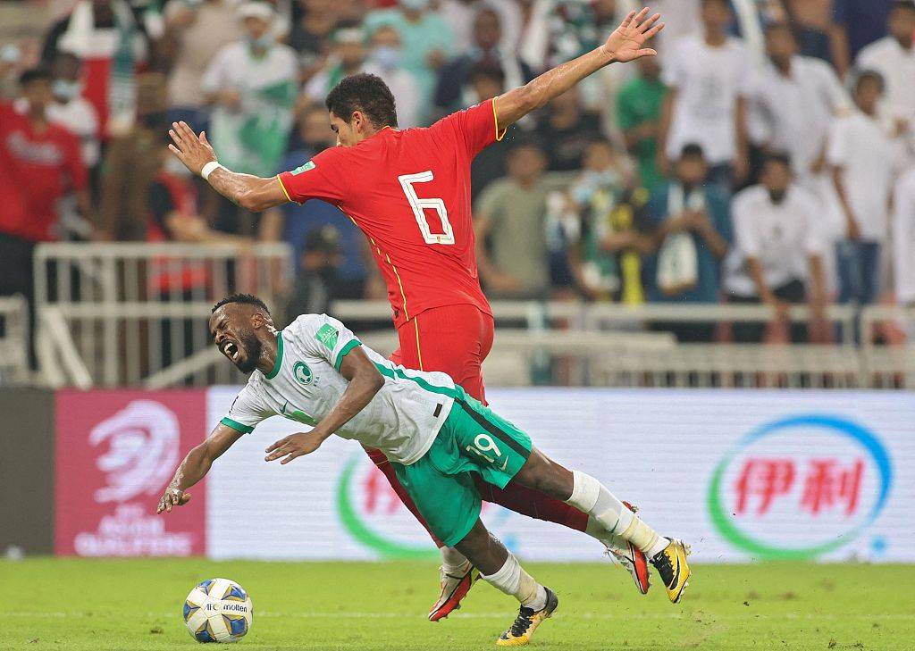 包含兰斯主场战平波尔多,难分高下的对决的词条 包含兰斯主场战平波尔多,难分高下的对决的词条