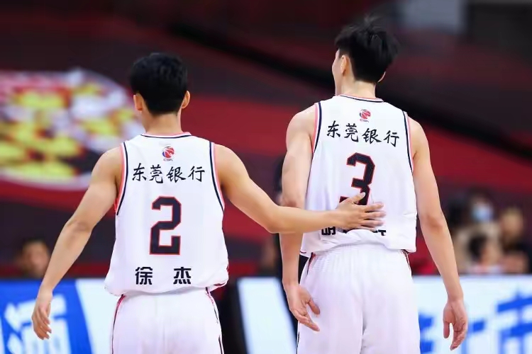 广东南北两线作战,势不可挡击败联手队的简单介绍 广东南北两线作战,势不可挡击败联手队的简单介绍