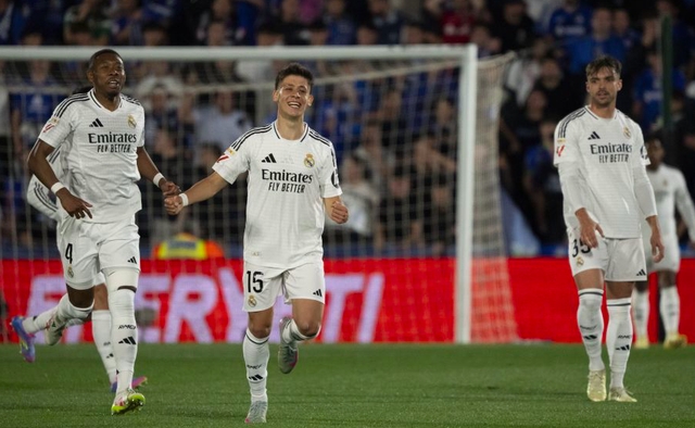 九游娱乐网站-惨败!豪门球队在关键赛事中跌落阵前