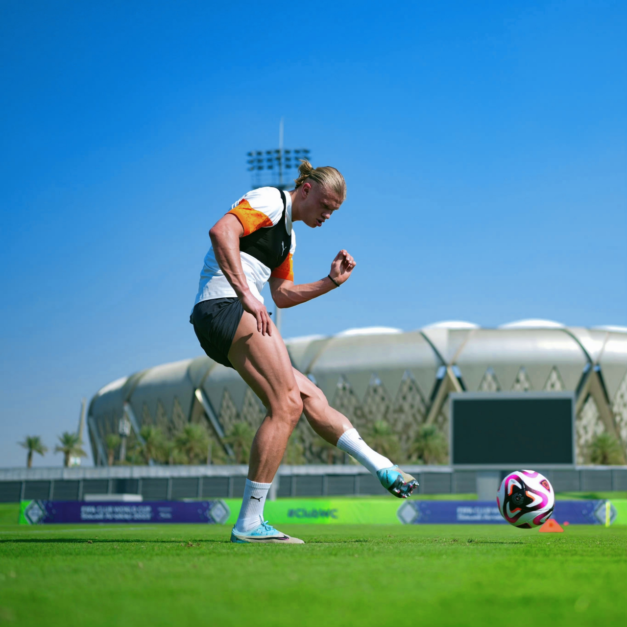 九游娱乐官方-赛前专访:弗鲁米嫩塞主帅谈世俱杯目标的简单介绍