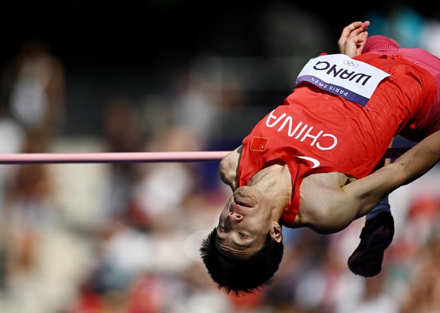 龙腾虎跃!田径比赛中选手的飞驰姿态的简单介绍 龙腾虎跃!田径比赛中选手的飞驰姿态的简单介绍