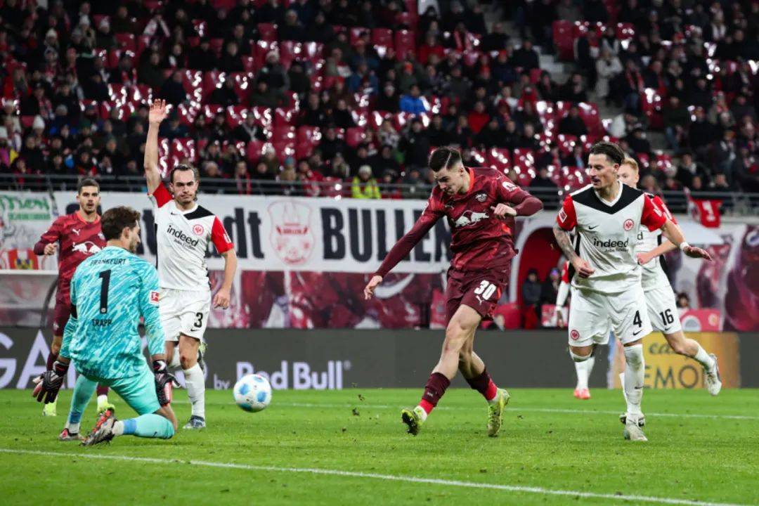 九游娱乐首页-包含首喜战无悔赢胜利,德甲卫冕冠军大赞提升的词条