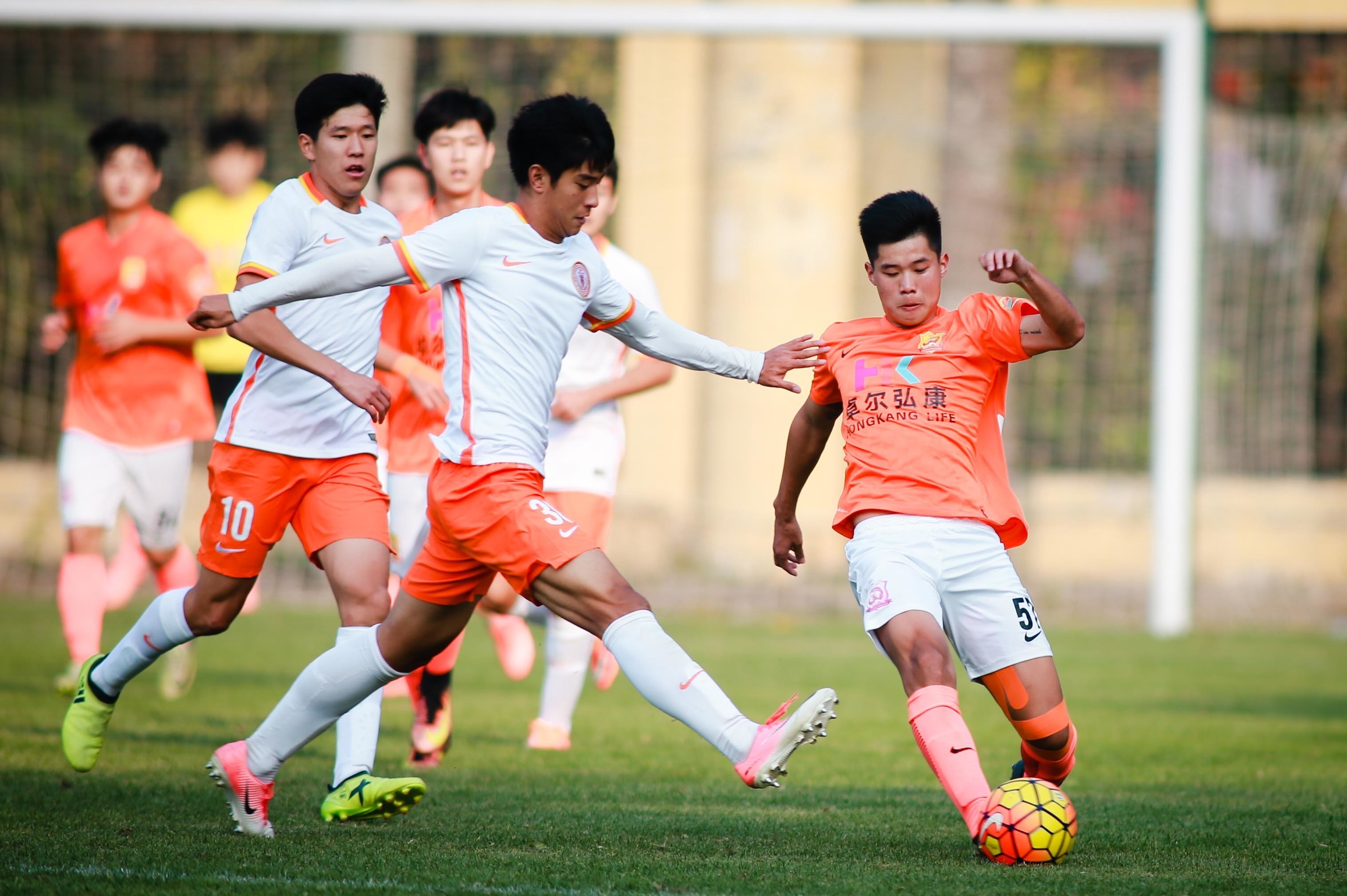 九游娱乐app下载-武汉卓尔连胜告急,挑战领头羊