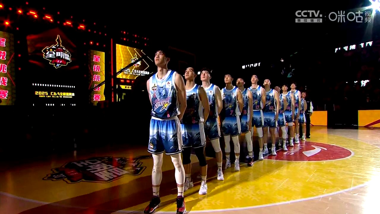 九游娱乐网站-球员们拼尽全力,为球队荣誉而战