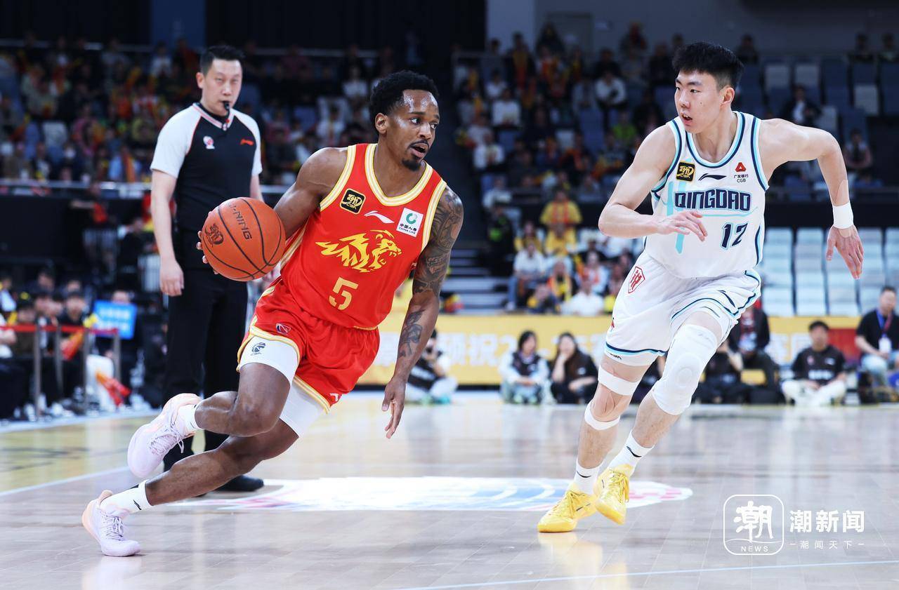 九游体育官方入口-包含青岛大胜贵州，积分领先晋级机会增大的词条