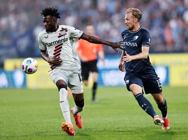 波鸿主场惨败亚琛,遭遇重挫 波鸿主场惨败亚琛,遭遇重挫