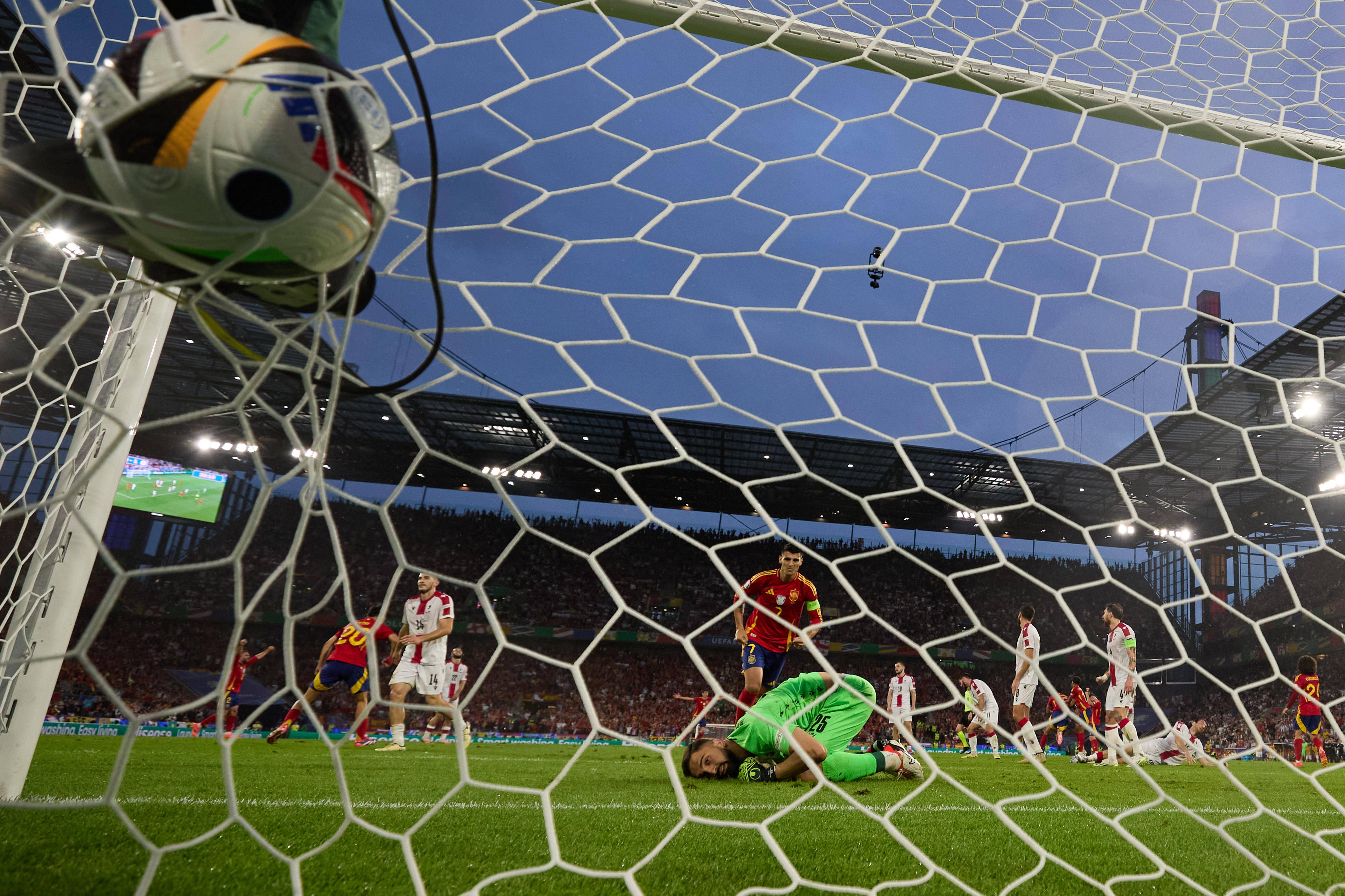 九游体育平台-欧洲俱乐部足球赛事火热进行