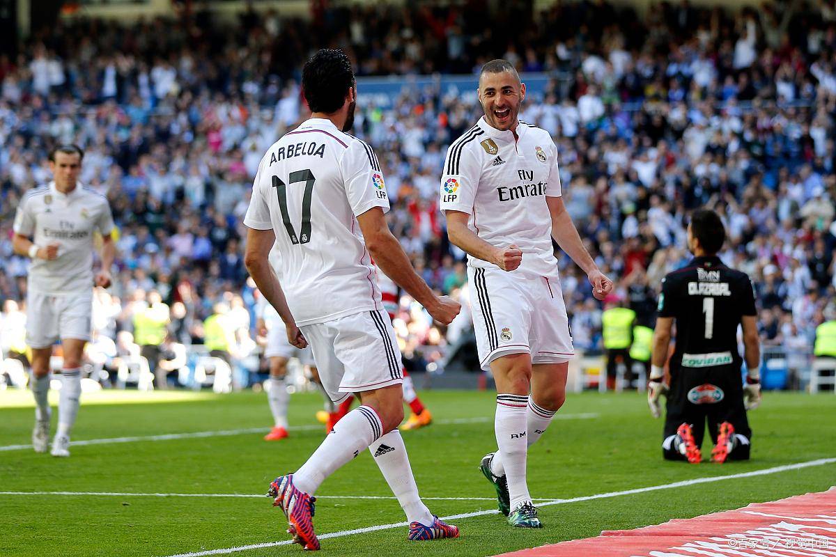 九游app下载-巴黎客场惨败尤文图斯，失去领先位置