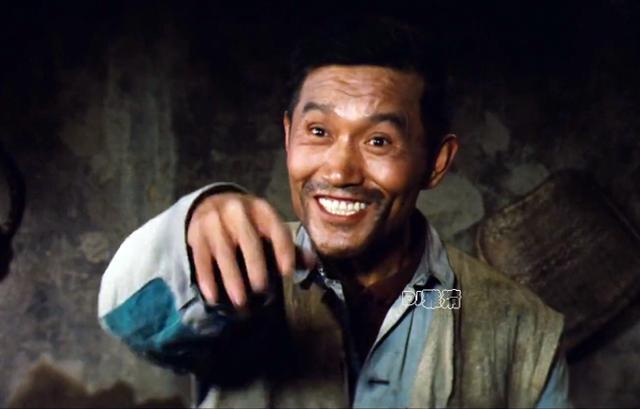 现代牧马人胜出对伊朗波斯波利斯的战斗