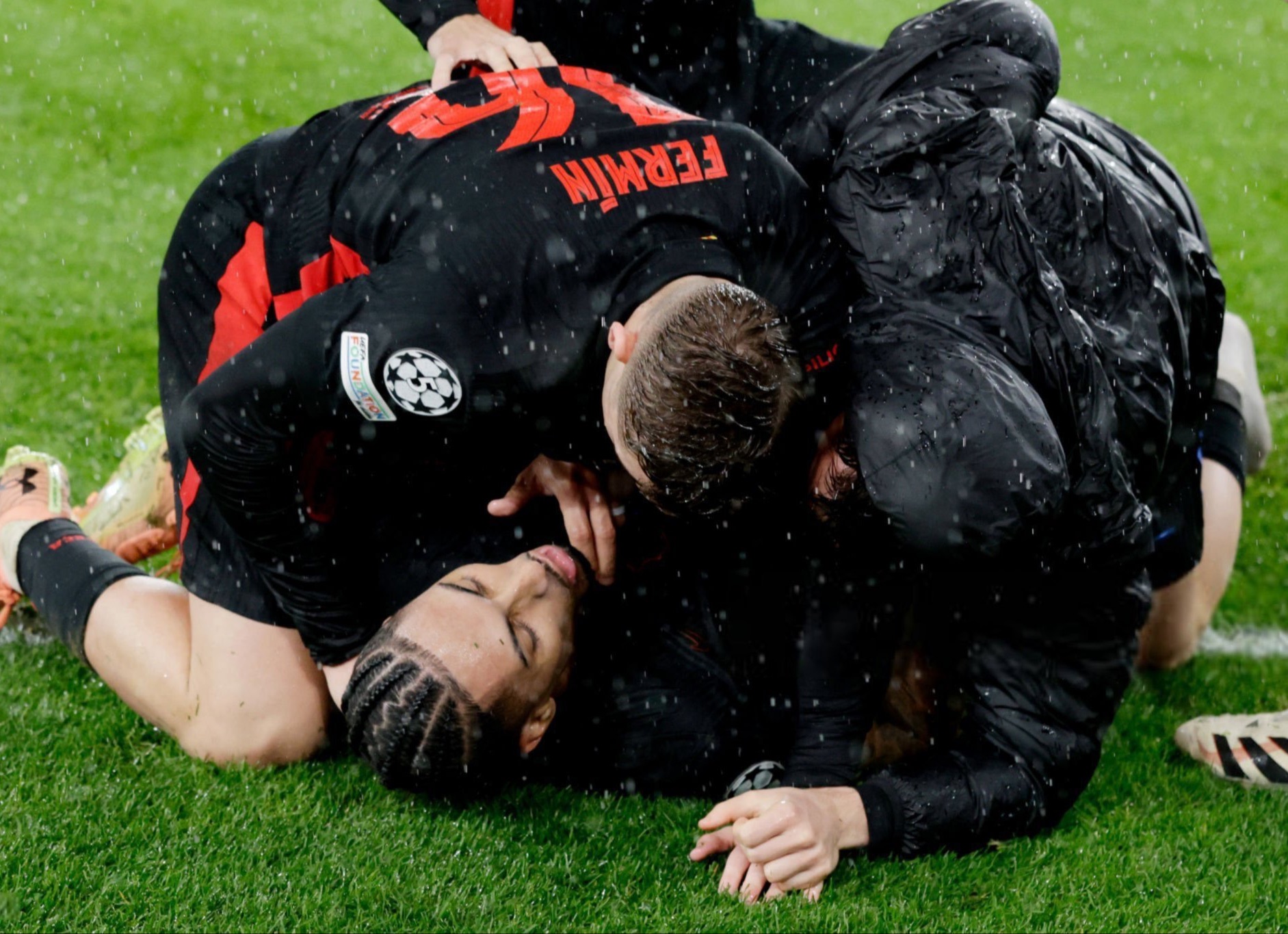 波尔图客场逆转本菲卡,晋级欧联杯半决赛 波尔图客场逆转本菲卡,晋级欧联杯半决赛