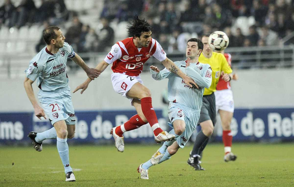 卡昂遭遇连败,降级形势堪忧 卡昂遭遇连败,降级形势堪忧