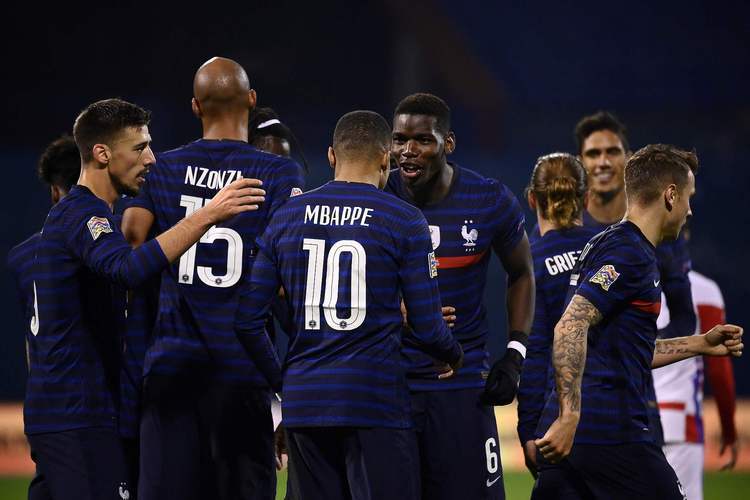 九游娱乐官方网站-法国足球联赛中一场紧张激烈的比赛即将上演