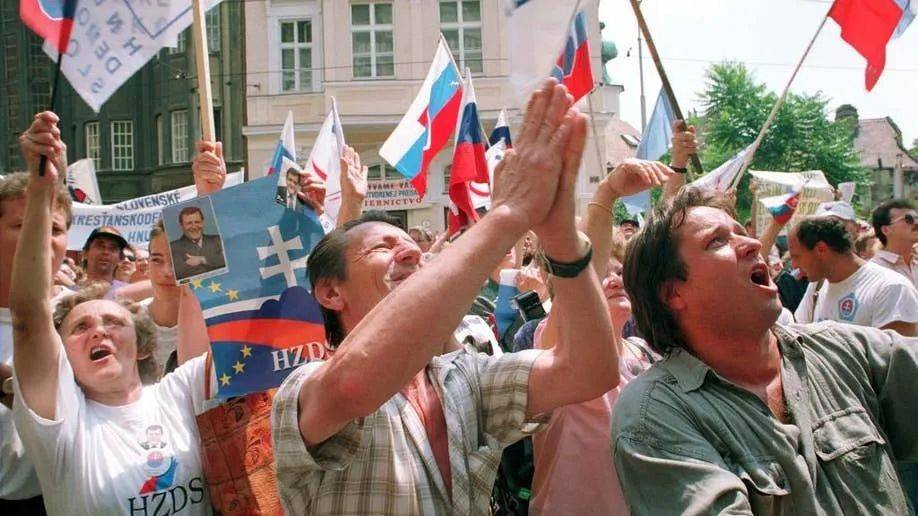 九游体育-关于俄罗斯客场不敌斯洛伐克,晋级前景蒸蒸日上的信息