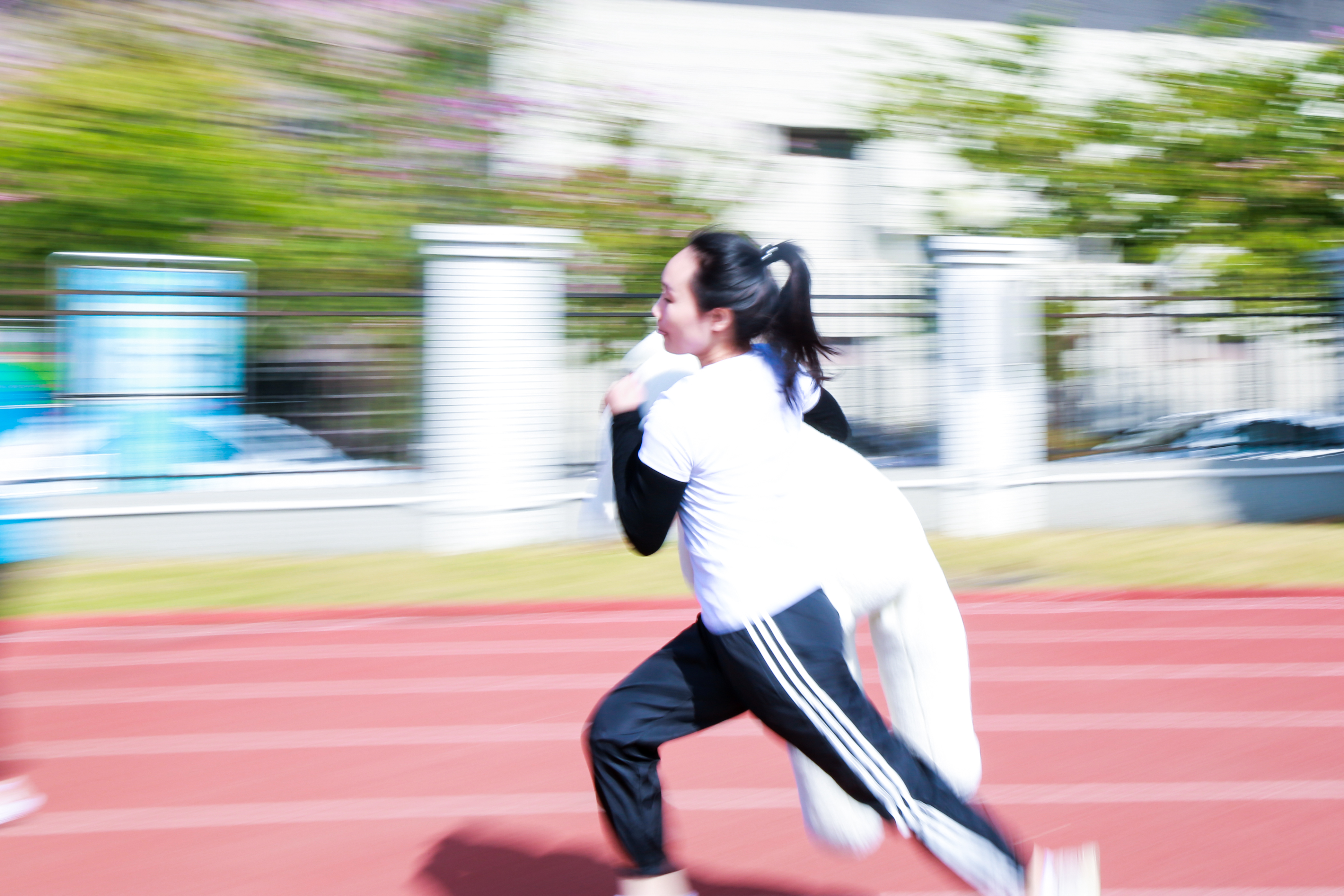 砥砺前行：世界体育赛事的激烈角逐