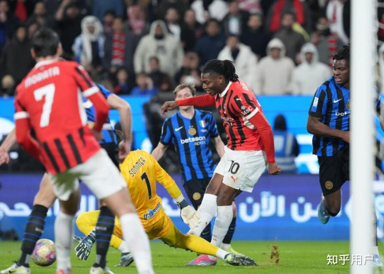 国际米兰客场战胜AC米兰，继续追赶榜首