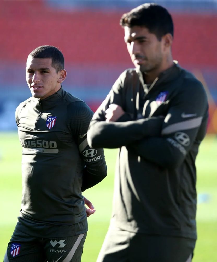 黑山国家队成功防守,挺进下一轮 黑山国家队成功防守,挺进下一轮