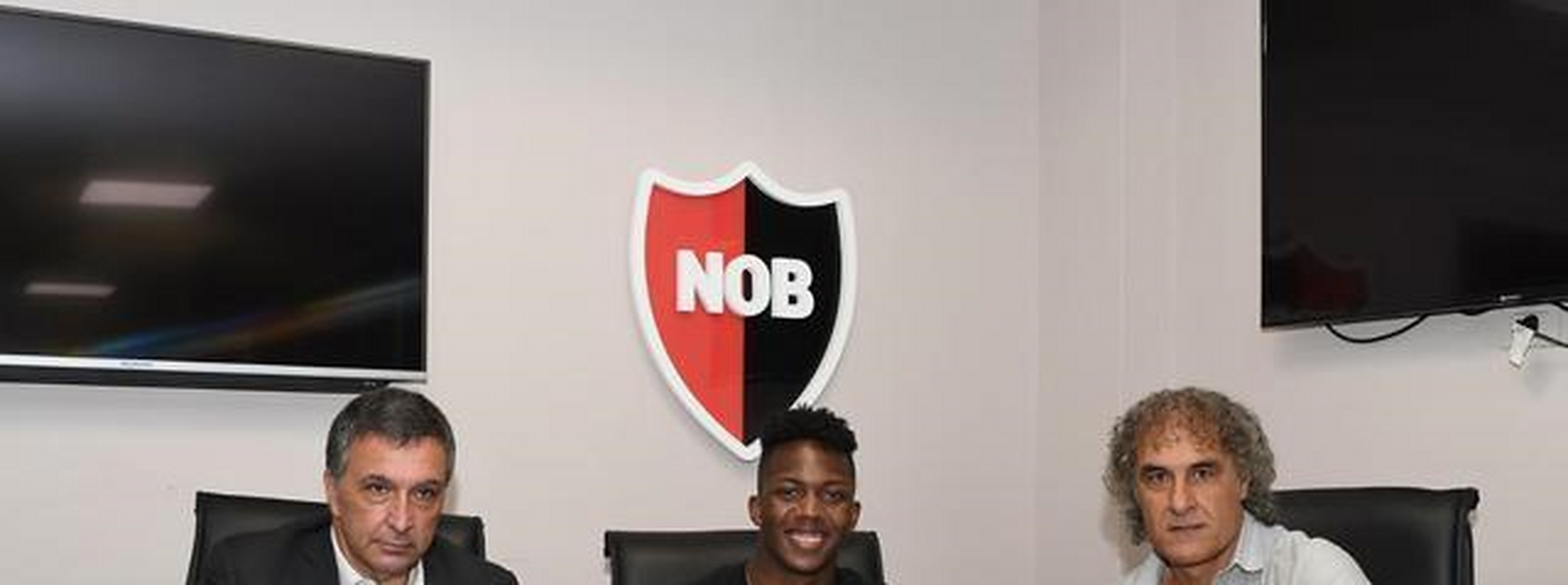 阿根廷体操选手刷新记录，豪取金牌