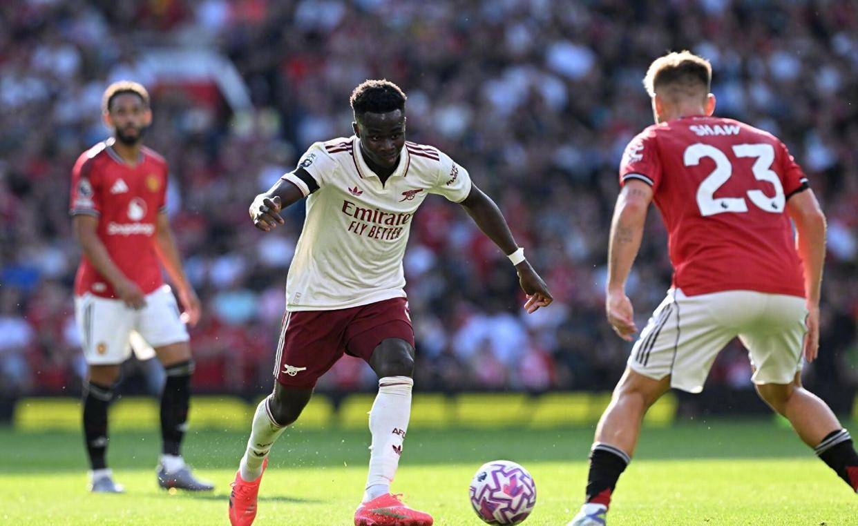 切尔西被曼联逼平,保住榜首位置 切尔西被曼联逼平,保住榜首位置