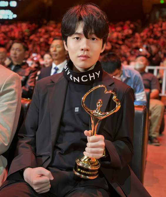 九游娱乐网站-TES血洗KT,Oner打出惊人五杀宿命之战淘汰赛,成为赛场最大亮点的简单介绍