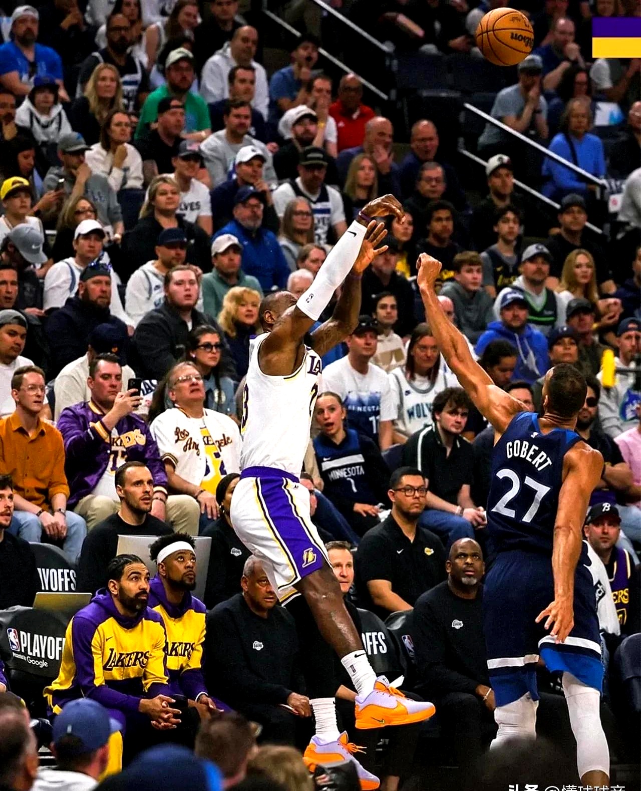 詹姆斯带领湖人逆转马刺 詹姆斯带领湖人逆转马刺