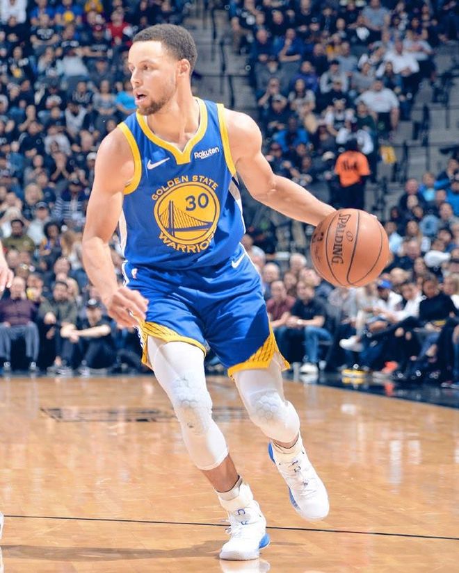 灰熊遭逢连败,考辛斯领军寻找突破口 灰熊遭逢连败,考辛斯领军寻找突破口