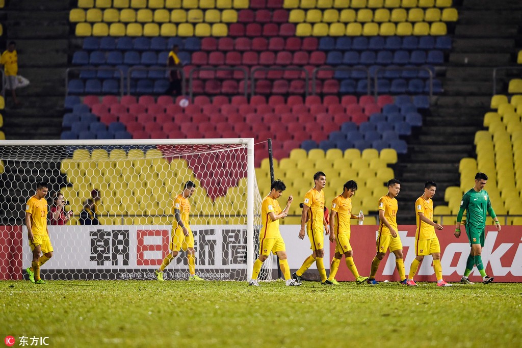 九游app下载-G2轻取BLG,BDD操刀奇招英雄翻盘激烈交锋入围赛,留下经典瞬间