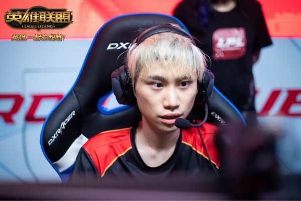 G2轻取BLG,BDD操刀奇招英雄翻盘激烈交锋入围赛,留下经典瞬间 G2轻取BLG,BDD操刀奇招英雄翻盘激烈交锋入围赛,留下经典瞬间