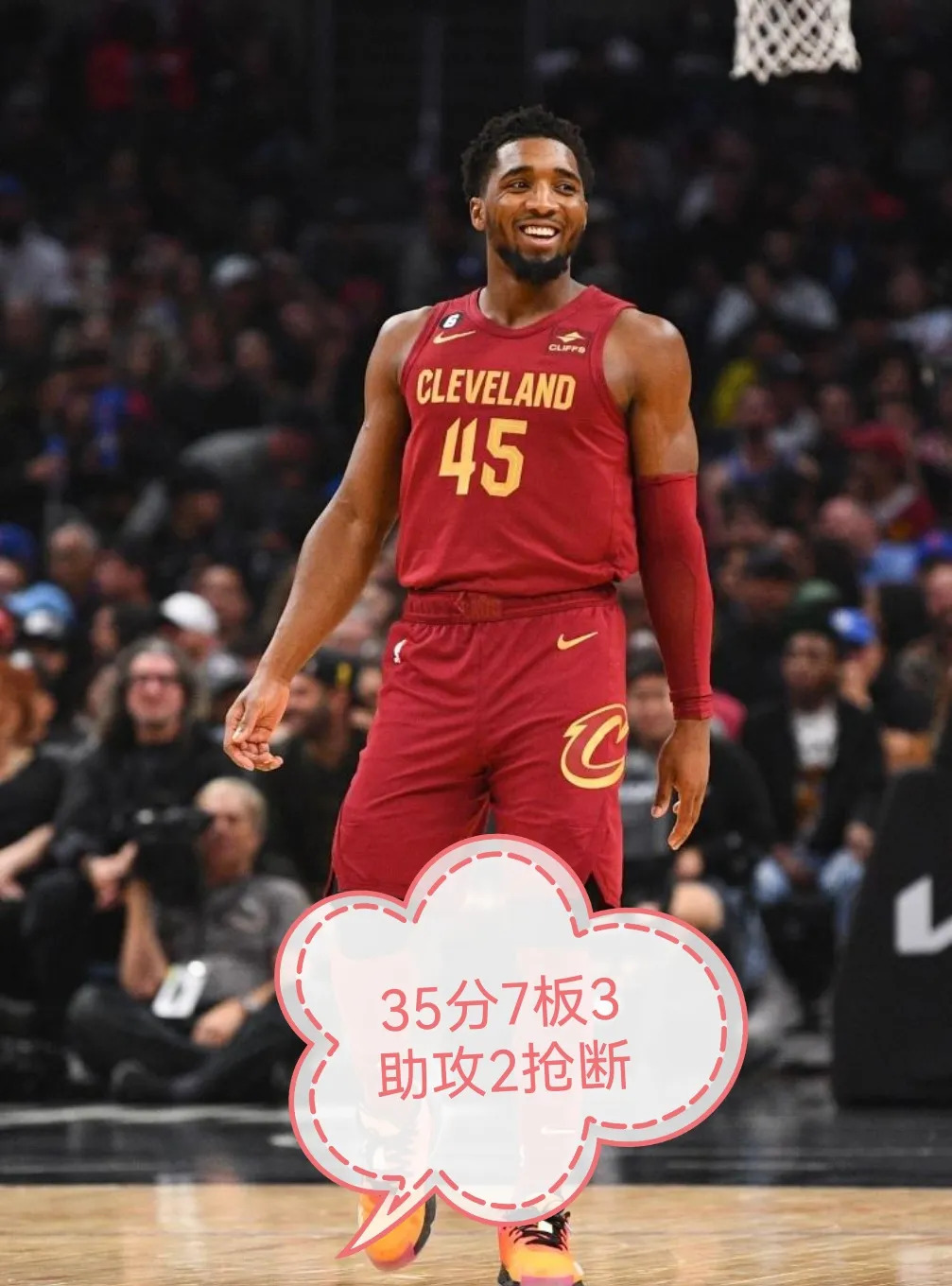 公牛横扫太阳，米切尔状态火热的简单介绍