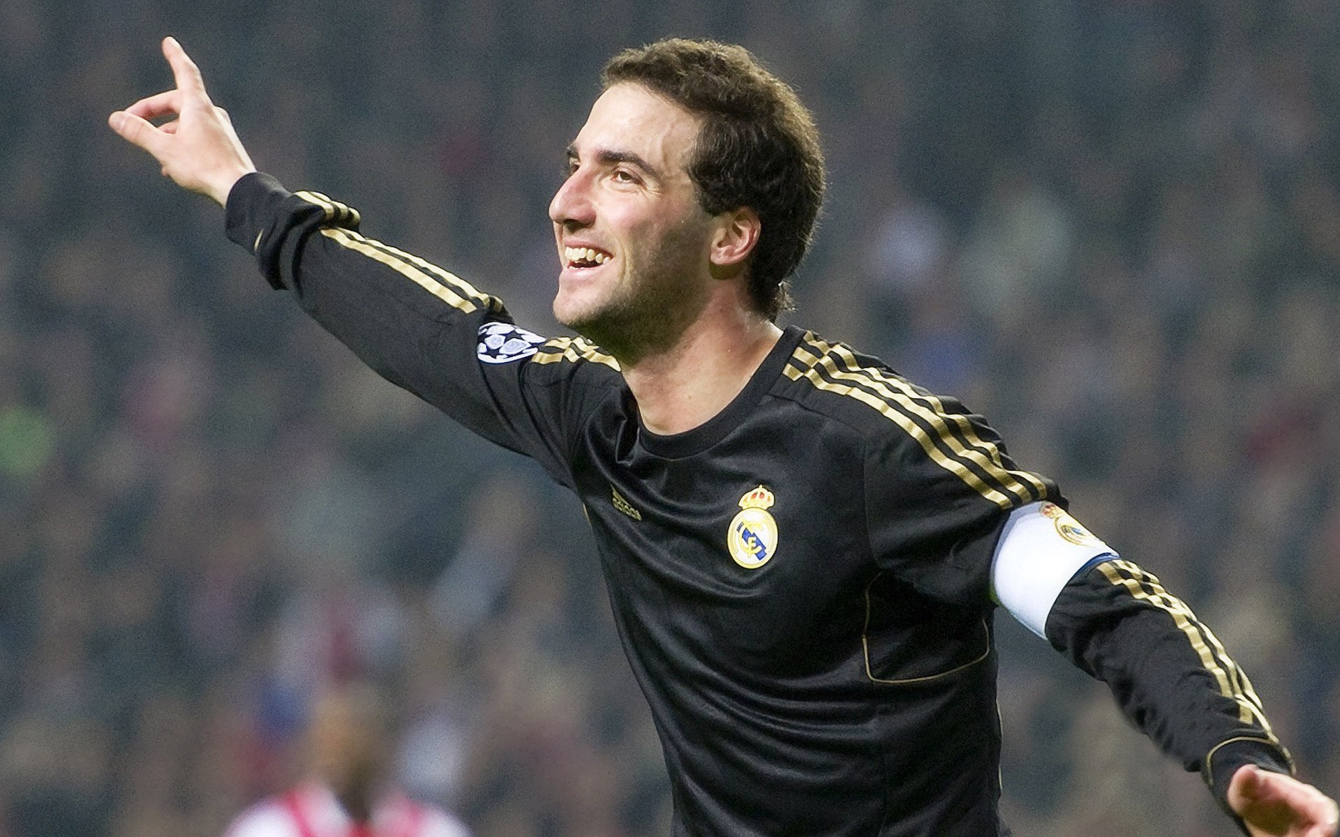 双引擎对决,当银箭遭遇橙焰,年轻天才如何改写F1的权力游戏