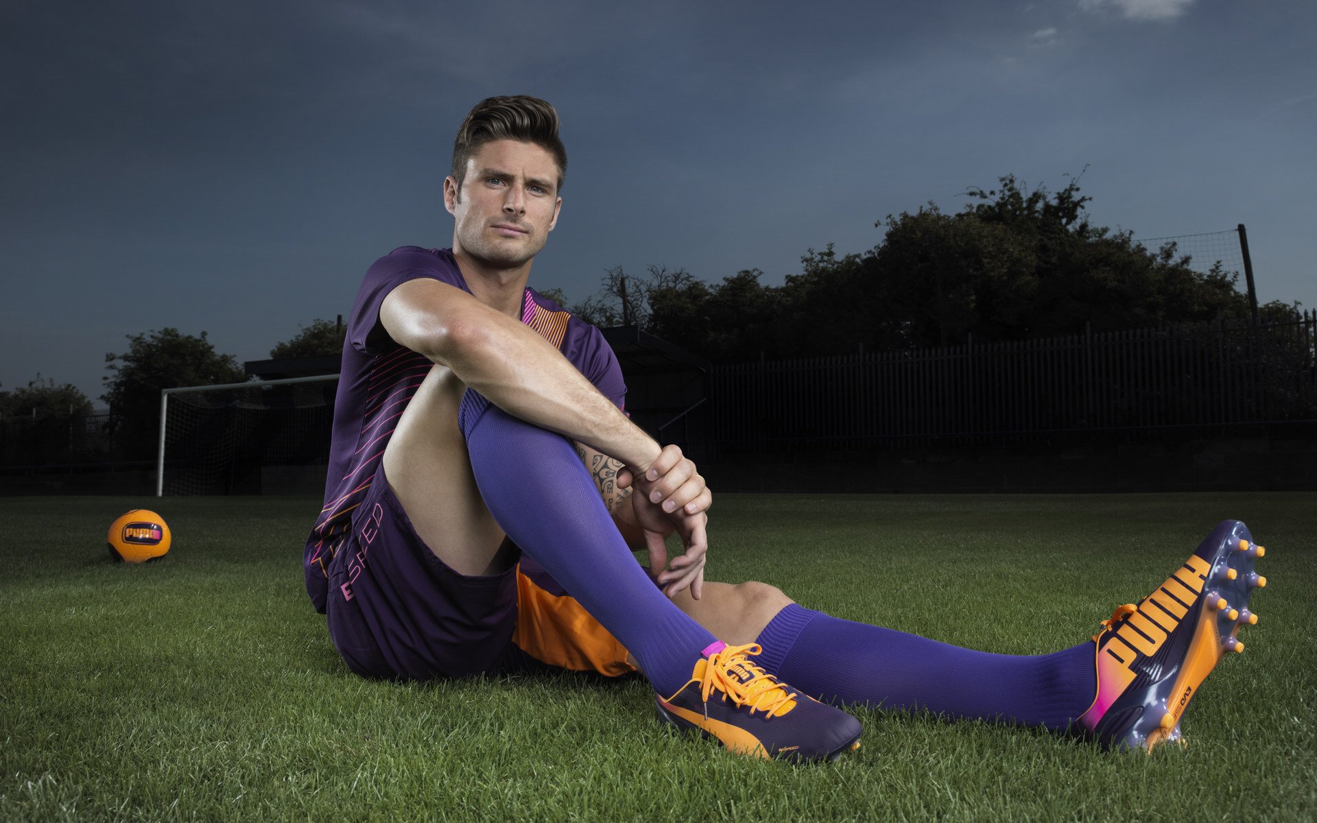 颠覆与突破，红牛二队逆袭阿斯顿马丁，拉塞尔刷新赛道传奇